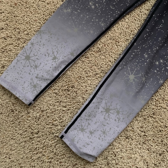 FABLETICS OMBRÉ REFLECTIVE STAR LEGGINGS SIZE XS - Picture 3 of 6